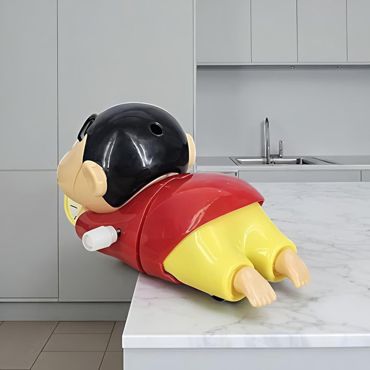 Shin-chan Wind-Up Crawling Toy